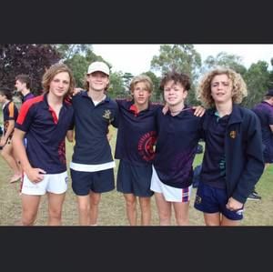 Meet your Posher, Max